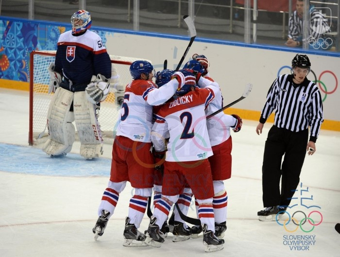 FOTOGALÉRIA: Slovenskí hokejisti na XXII. ZOH 2014 v Soči v zápase proti Čechom