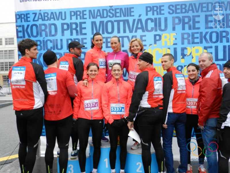 FOTOGALÉRIA: Bratislavský maratón aj za účasti 3 olympijských tímových štafiet