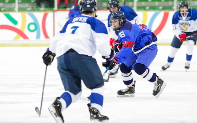 Naši hokejisti začali turnaj tesnou prehrou s Fínskom, šancu na reparát majú už zajtra večer proti Bielorusku. FOTO: : SOŠV/Andrej Galica