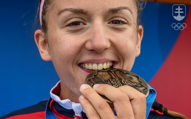 Mariana Petrušová s bronzovou medailou.