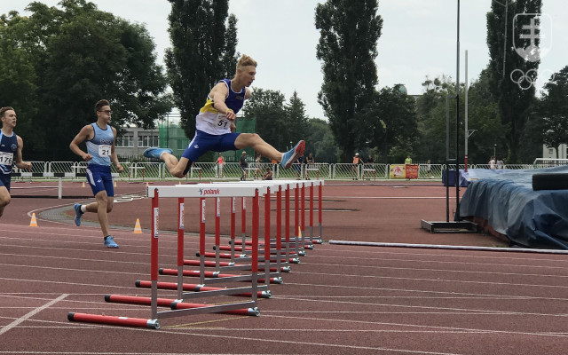Denis Bartek bude štartovať v disciplíne behu na 400 m cez prekážky