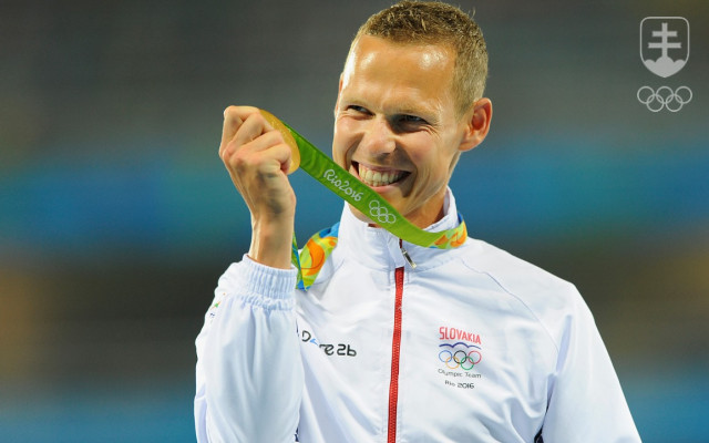 Matej Tóth so zlatou olympijskou medailou z Ria de Janeiro 2016.