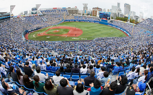 Na zápase japonskej bejzbalovej ligy v Jokohame, ktorý bol testom pre organizátorov OH 2020, bolo vyše 27-tisíc divákov. 