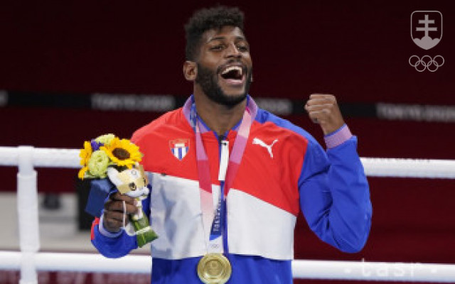 Kubánsky boxer Cruz zdolal vo finále Američana Davisa