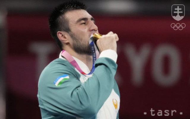 Uzbecký boxer Džalolov získal zlato v superťažkej kategórii nad 91 kg