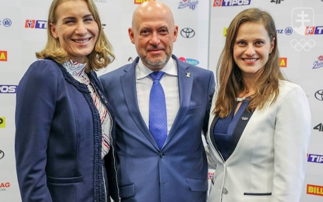 Znovu zvolený prezident SOŠV Anton Siekel sa v novom výkonnom výbore bude môcť aj o dve hviezdne športovkyne - bývalú biatlonistku Anastasiu Kuzminovú a stále aktívnu strelkyňu Danku Bartekovú.
