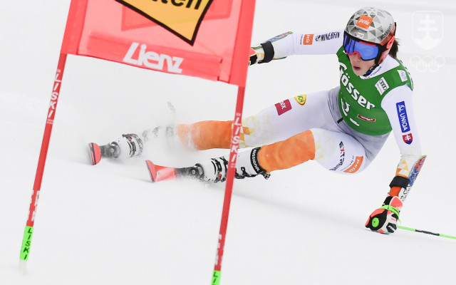 Petra Vlhová na trati obrovského slalomu Svetového pohára v Lienzi