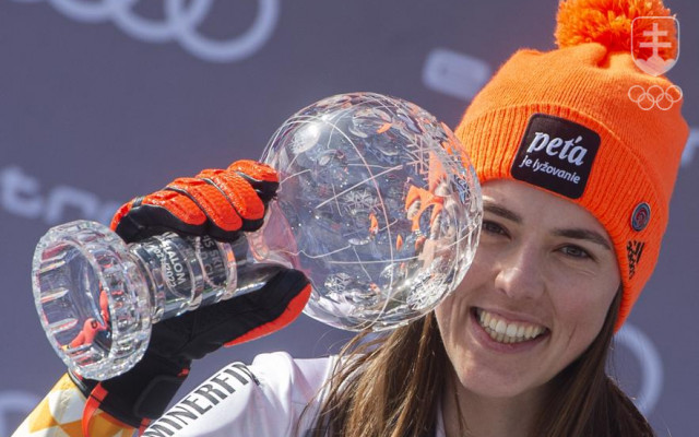 K olympijskému zlatu v slalome pridala Petra Vlhová v rovnakej disciplíne aj malý glóbus.