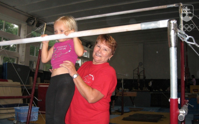 Do roku 1992 sa venovala trénovaniu reprezentantiek, po návrate na Slovensko v roku 2012 učila gymnastickým základom detičky.