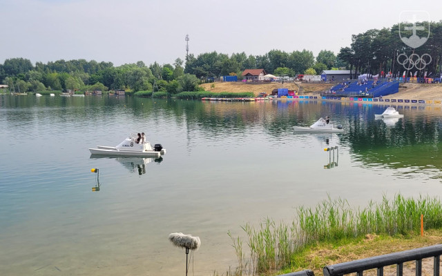 "Rybník" v Krys´pinówe pri Krakove, kde sa konali súťaže v rýchlostnej kanoistike, ktoré mali zároveň status ME. Tentoraz bol európsky šampionát bez súbojov na kilometrovej trati.
