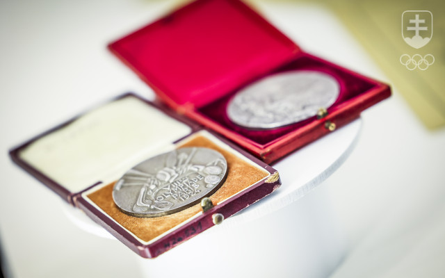 Strieborné olympijské medaily Jana Koutného