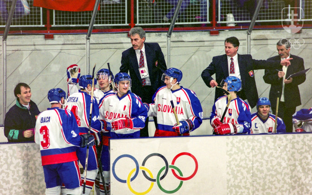 Pre slovenskú verejnosť zostali ZOH v Lillehammeri nezabudnuteľné aj vďaka pamätnému účinkovaniu našich hokejistov.