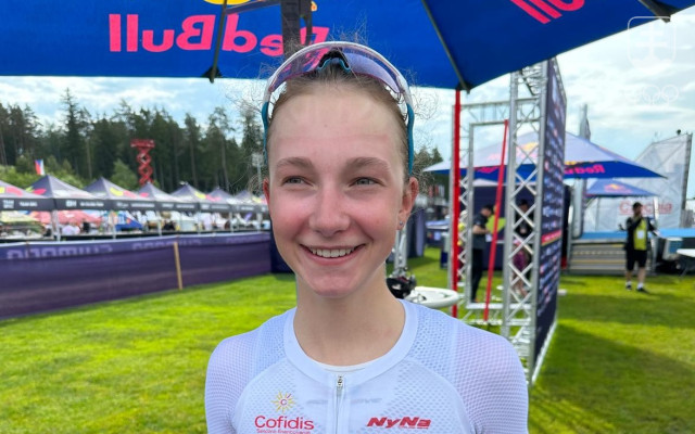 Viktória Chladoňová po víťazných pretekoch SP v horskej cyklistike junioriek v Novom Meste na Morave