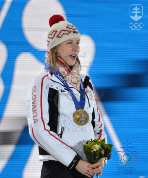 FOTOGALÉRIA: Medailový ceremoniál s Anastasiou Kuzminovou po zisku zlatej olympijskej medaily