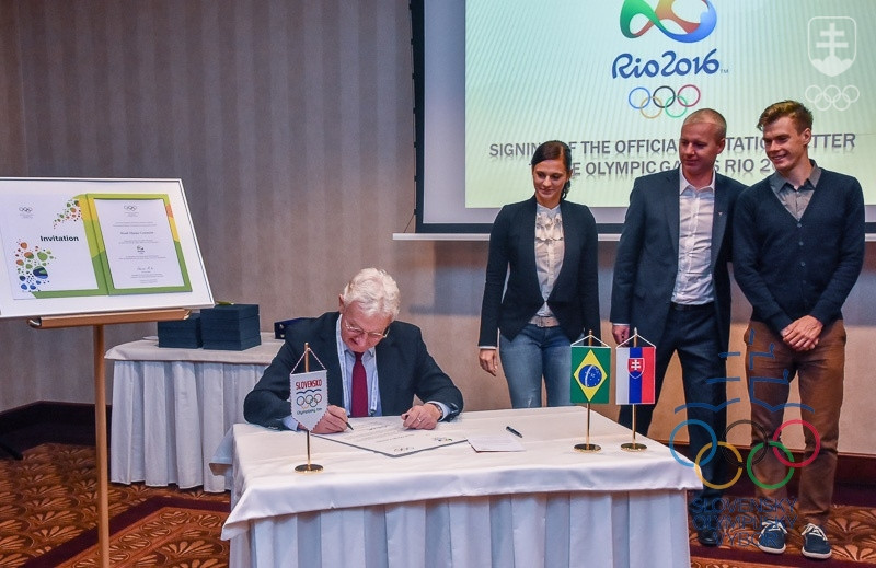 Prezident SOV František Chmelár podpísal slovenskú prihlášku na Hry XXXI. olympiády v Riu de Janeiro