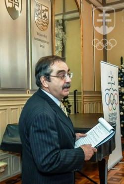 Viceprezident SOV pre olympizmus Vladimír Miller slávnosť moderoval a mal aj úvodný príhovor. FOTO: JÁN SÚKUP