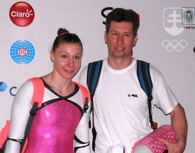 Barbora Mokošová s trénerom Martinom Zvalom. FOTO: ĽUBOMÍR SOUČEK