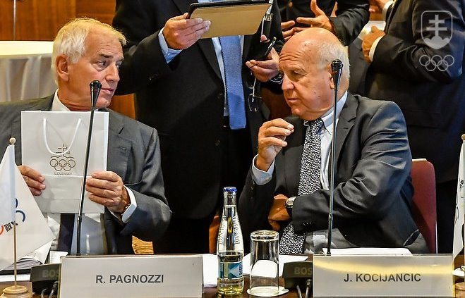 Zastupujúci prezident EOV Janez Kocijančič spolu s generálnym sekretárom EOV Raffaelem Pagnozzim. FOTO: JÁN SÚKUP