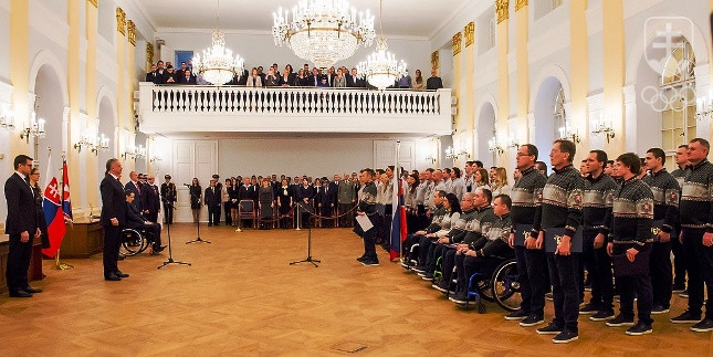 Slovenskí olympionici a paralympionici zložili sľub do rúk prezidenta SR Andreja Kisku, SOV zapálením pochodne odštartoval Roadshow SOT