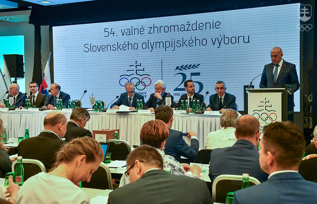 Momentka z rokovania 54. VZ SOV počas vystúpenie prezidenta SOV Antona Siekela. FOTO: JÁN SÚKUP