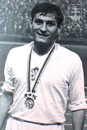 Strieborný futbalový olympionik z Tokia 1964 Vladimír Weiss I. FOTO: ARCHÍV SOV