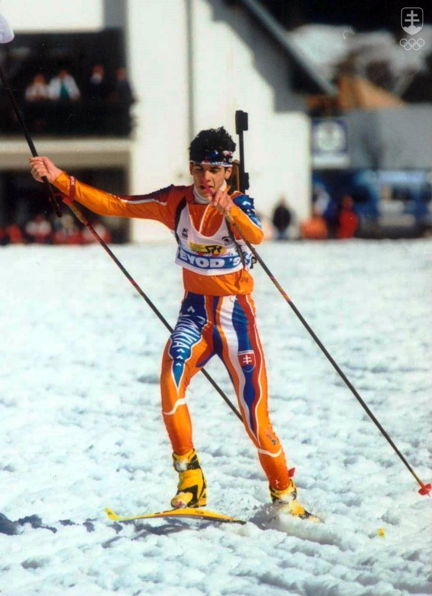 K jedinému zlatu Slovenska v histórii zimných EYOF/EYOD prispel v Poprade-Tatrách 1999 člen miešanej biatlonovej štafety a neskorší trojnásobný olympionik Matej Kazár. FOTO: ŠTART