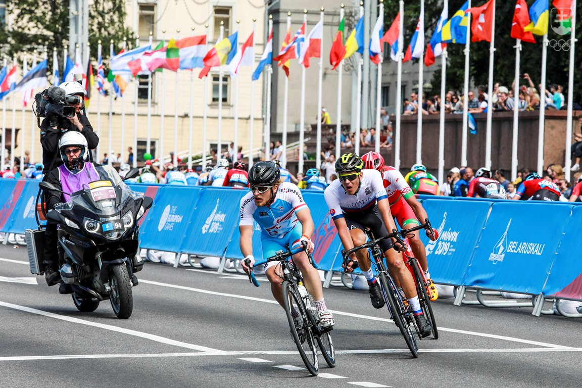 Táto trojica dlhý čas udávala tón cestným pretekom cyklistov na EH v Minsku - vpredu Luxemburčan Petelin, za ním Slovák Čully a Bielorus Samoilau. 