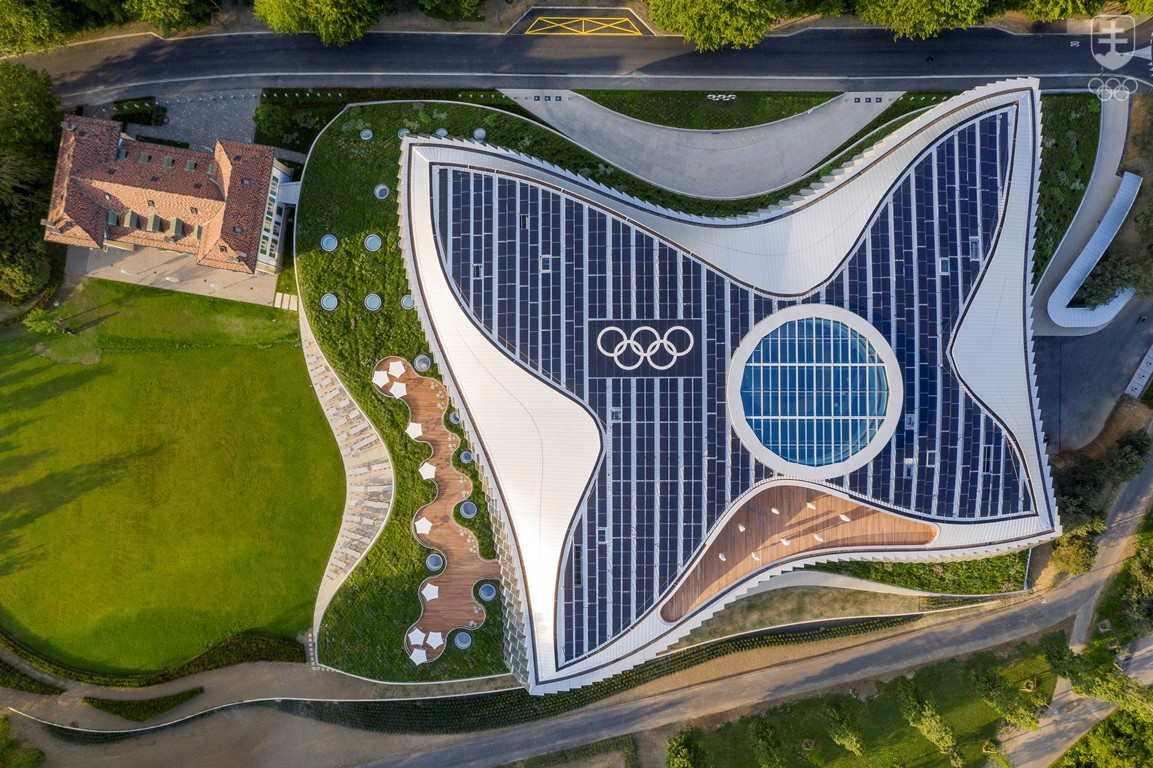Letecký pohľad na nové sídlo Medzinárodného olympijského výboru.