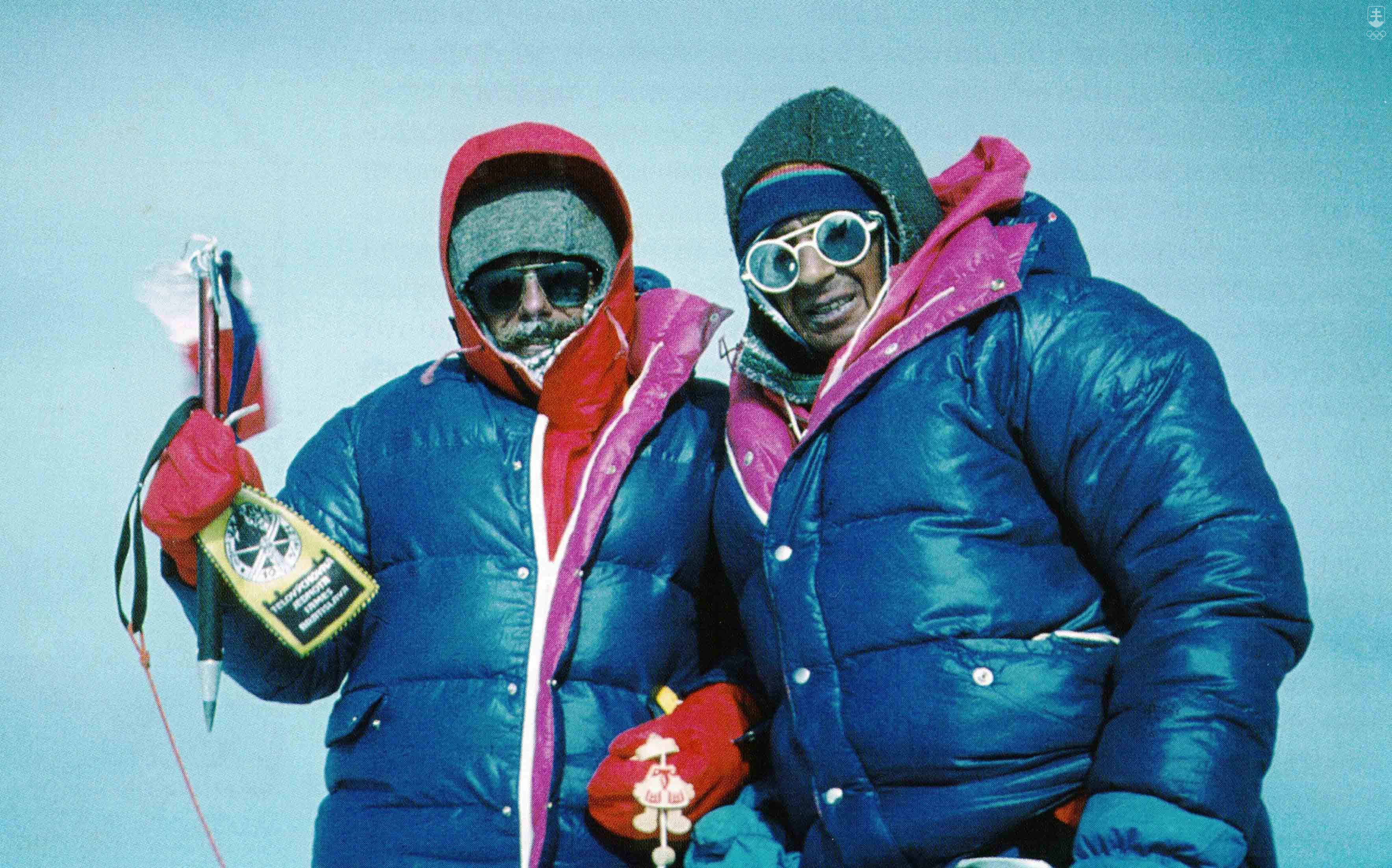 Horolezci Zoltán Demján a Jozef Psotka pred 35 rokmi zdolali ako prví Slováci najvyššiu horu sveta - Mount Everest. 
