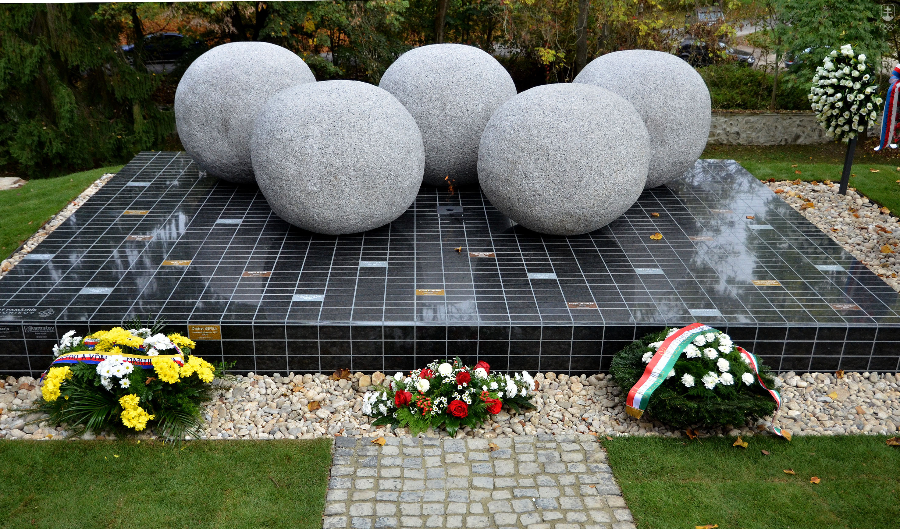 Národný pamätník olympionikov na Národnom cintoríne v Martine.