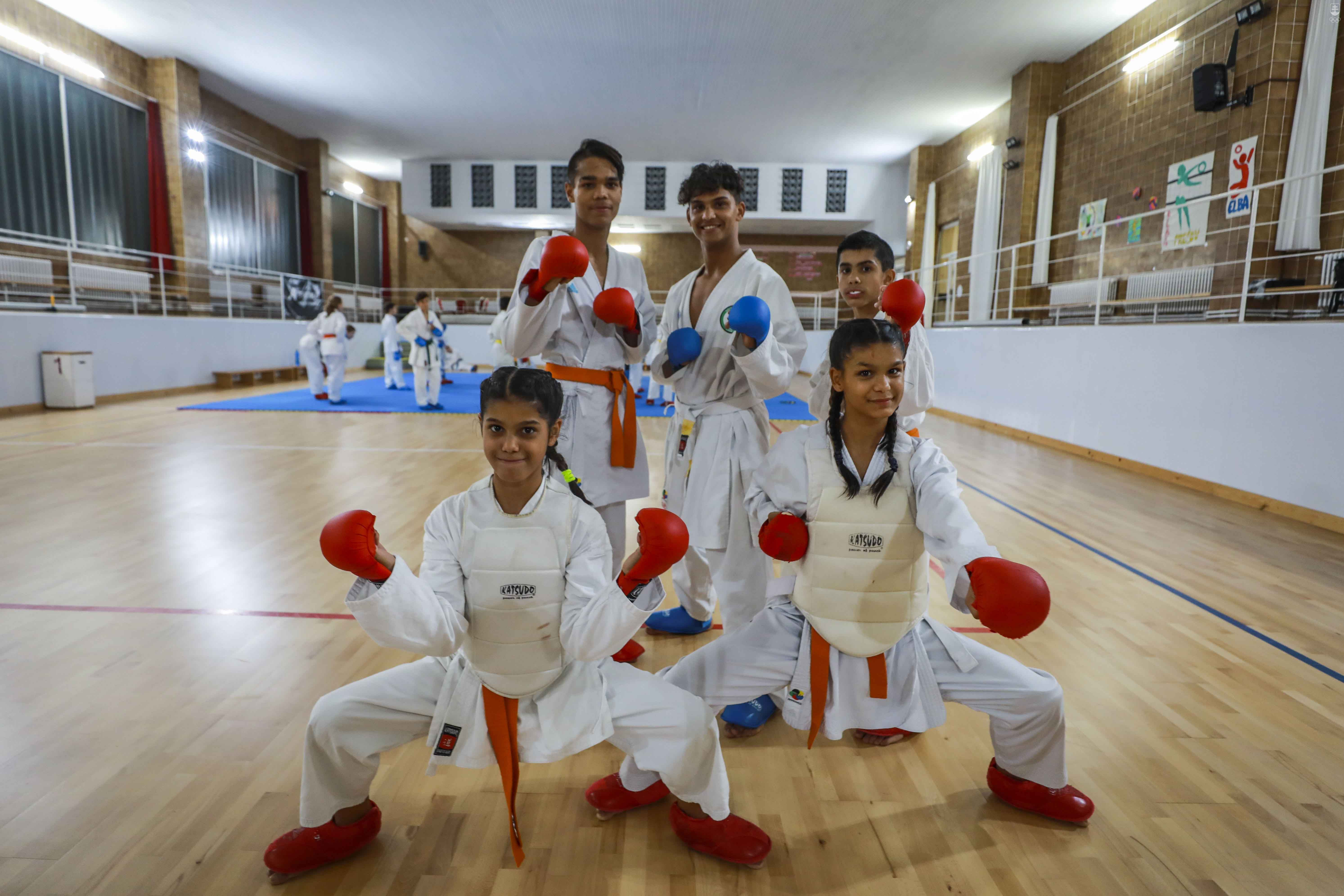 Projekt JUNIORKO podporuje deti zo sociálne slabšieho prostredia, pričom Karate klub Junior si „adoptoval” päť detí z detského domova v Prešove. 