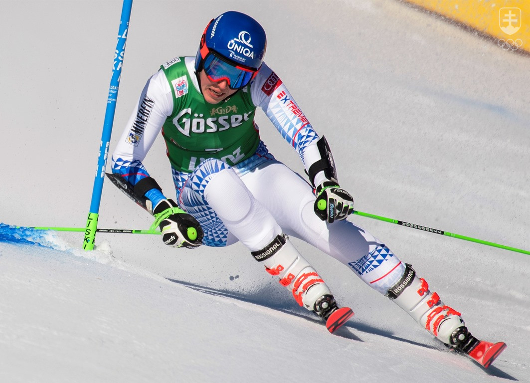 Petra Vlhová na trati obrovského slalomu v Lienzi.