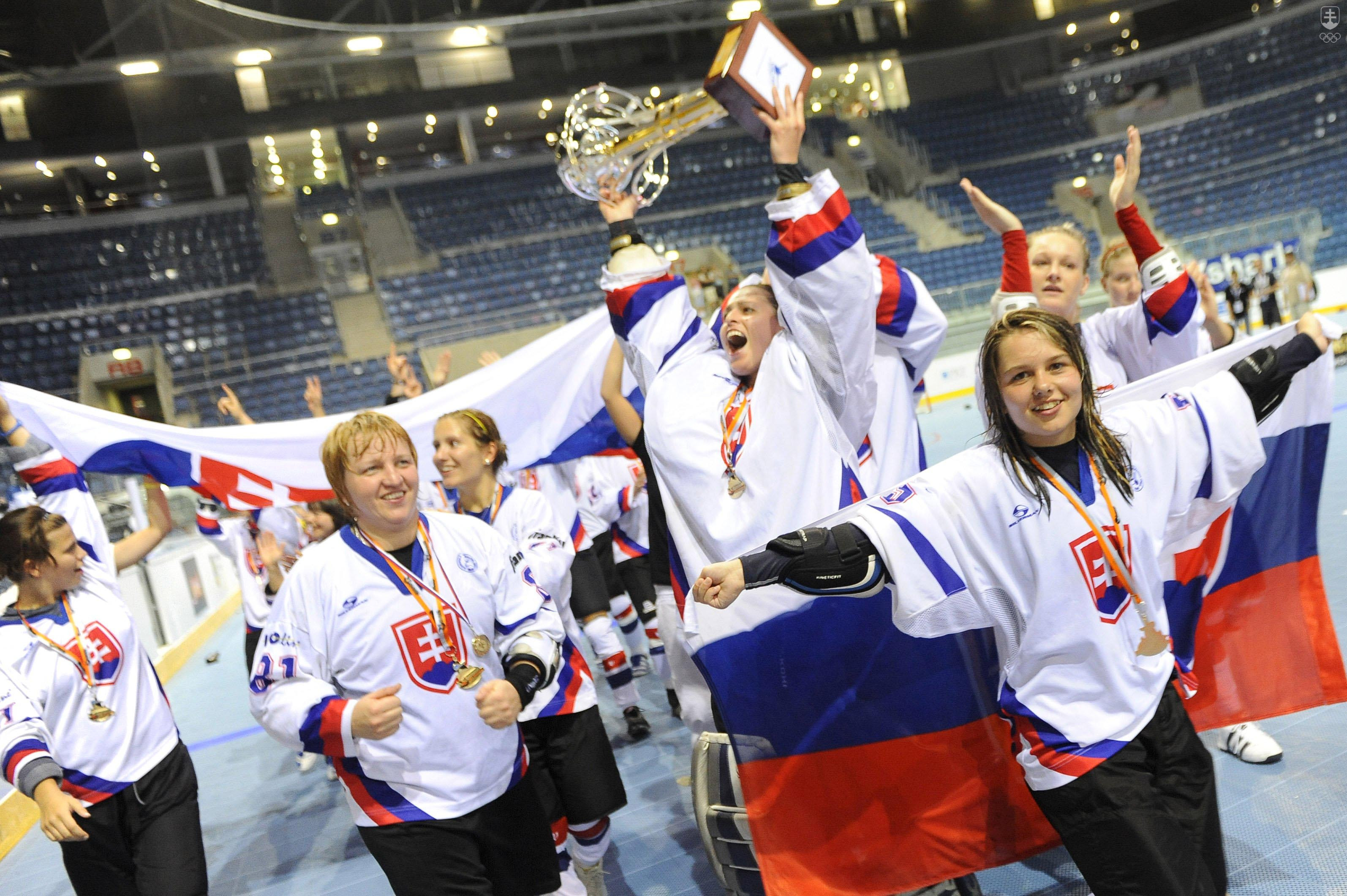 V roku 2011 získali slovenské hokejbalistky titul majsteriek sveta. 