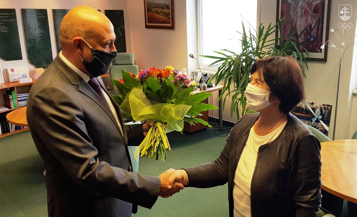 Prezident SOŠV Anton Siekel zablahoželal Alene Urvayovej k jej nedávnemu významnému životnému jubileu.