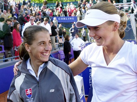 V roku 2002 sa na základe vynikajúcich výsledkov dostali do Top tímu až tri tenistky. Na snímke dve z nich, ktoré boli v tom čase v top 10 svetového rebríčka vo štvorhre (Janette Husárová - vľavo) i v dvojhre (Daniela Hantuchová).