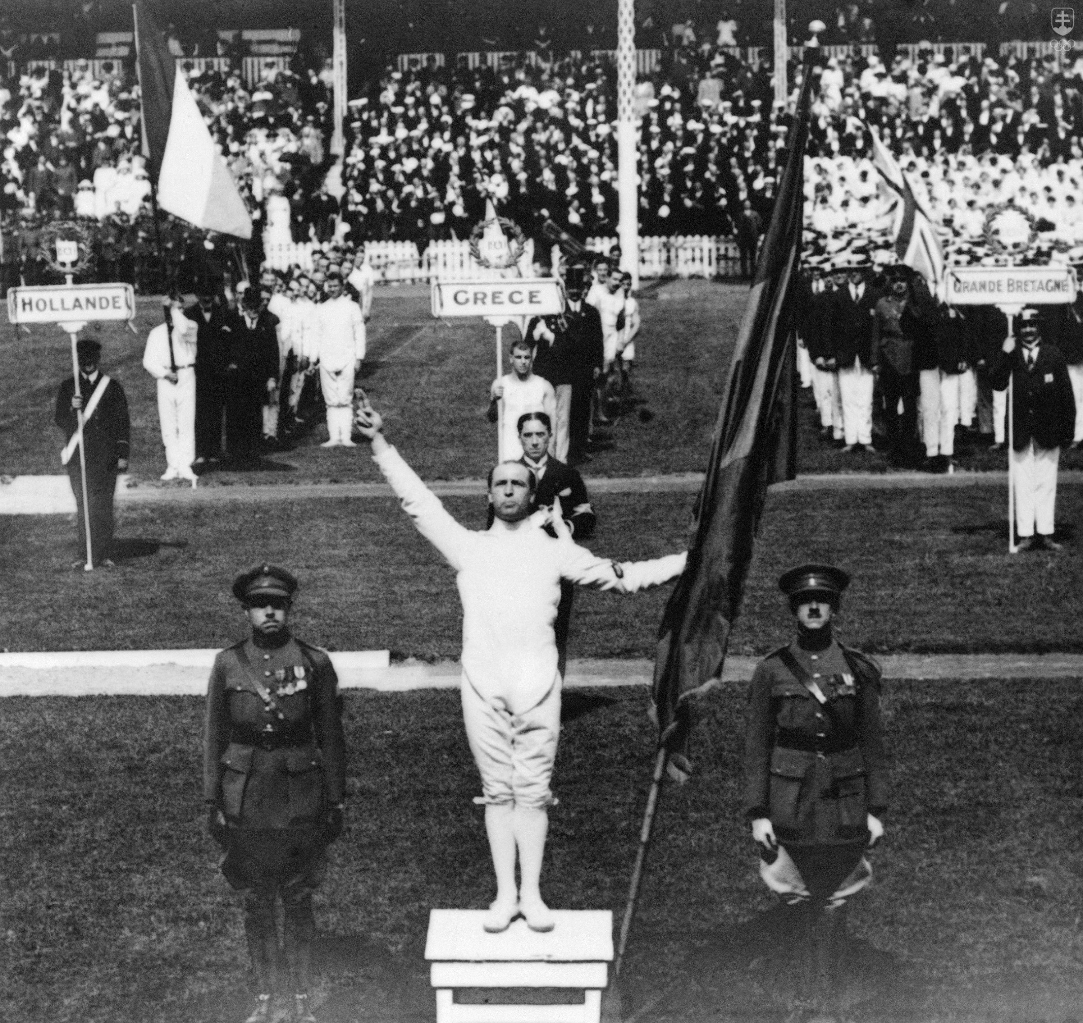 Victor Boin počas skladania sľubu na otvorení Hier VII. olympiády v Antverpách. 