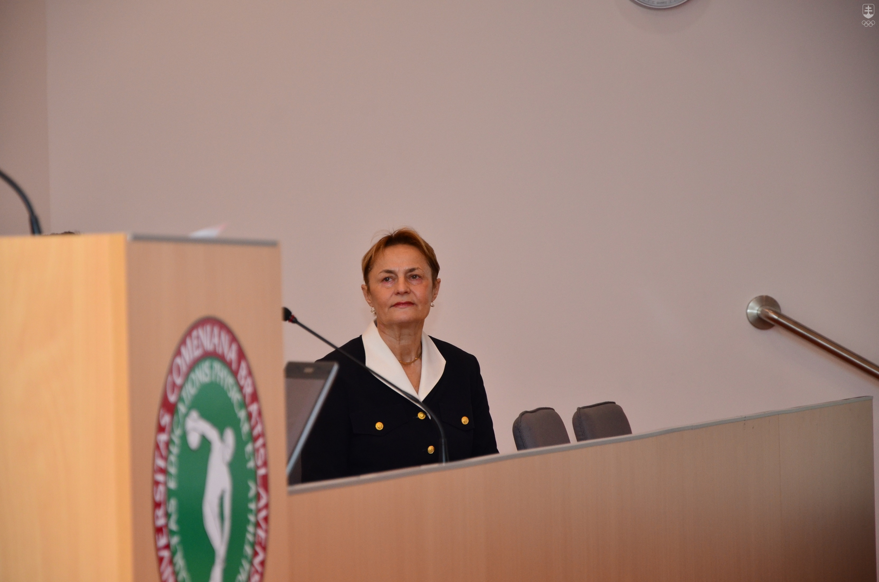 Prof. Yvetta Macejková, PhD., je pedagogičkou na Katedre športov v prírode a plávania Fakulty telesnej výchovy a športu Univerzity Komenského v Bratislave. 