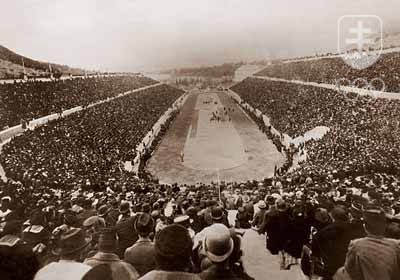 Zaplnený Panaténajský štadión na prvých novovekých olympijských hrách.