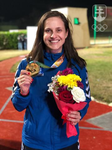 Danka Barteková so zlatou medailou z februárových pretekov Svetového pohára v Káhire.