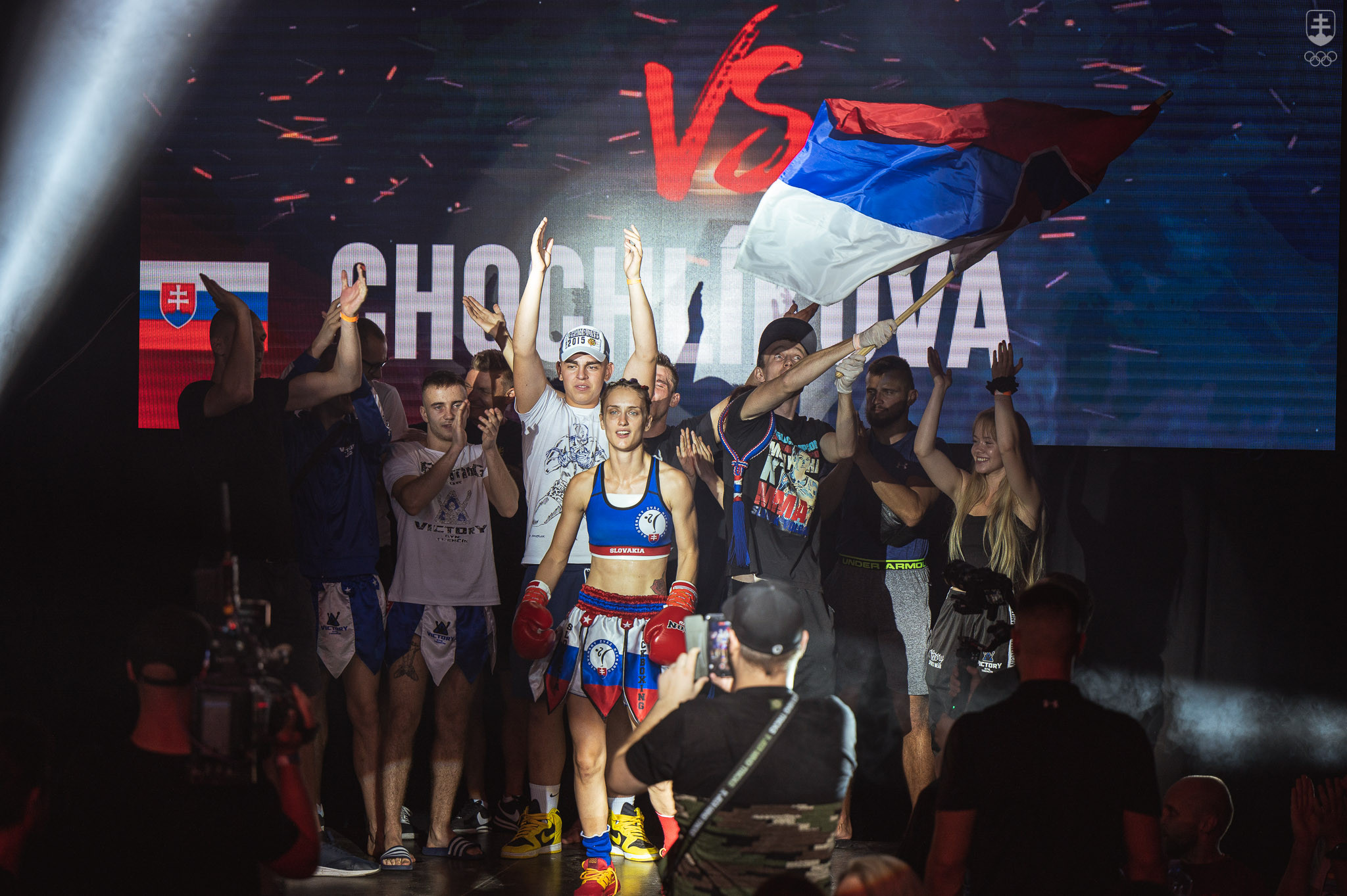 Chochlíková a jej tím pred zápasom o svetový titul WMC, ktorý je považovaný za vrchol v thajskom boxe.