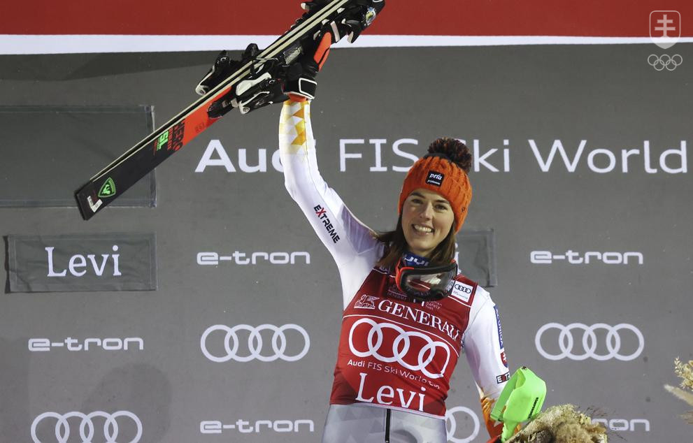 Petra Vlhová si v Levi zopakovala víťaznú radosť zo soboty. V oboch slalomoch SP v tomto stredisku triumfovala aj pred rokom.