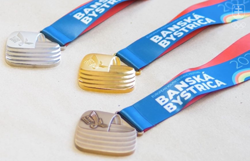 Takto vyzerajú medaily XVI. letného EYOF, ktorý sa v Banskej Bystrici uskutoční koncom júla.