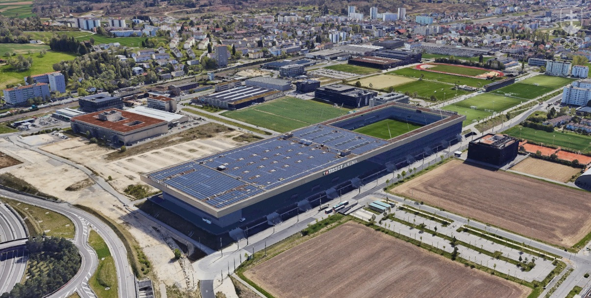 Tissot Arena vo švajčiarskom meste Biel disponuje jedným z najväčších strešných solárnych systémov na svete