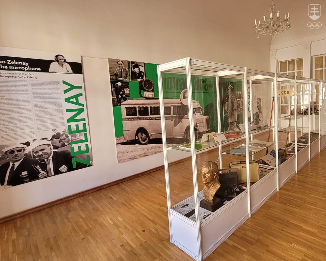 Pohľad na časť výstavy "Pri mikrofóne Gabo Zelenay", reinštalovanej v Slovenskom technickom múzeu v Košiciach.