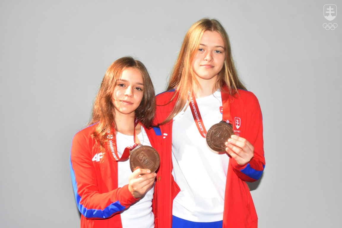Úspešné dorastenky sesternice Patrícia (vľavo) a Lenke Tománkové. 
