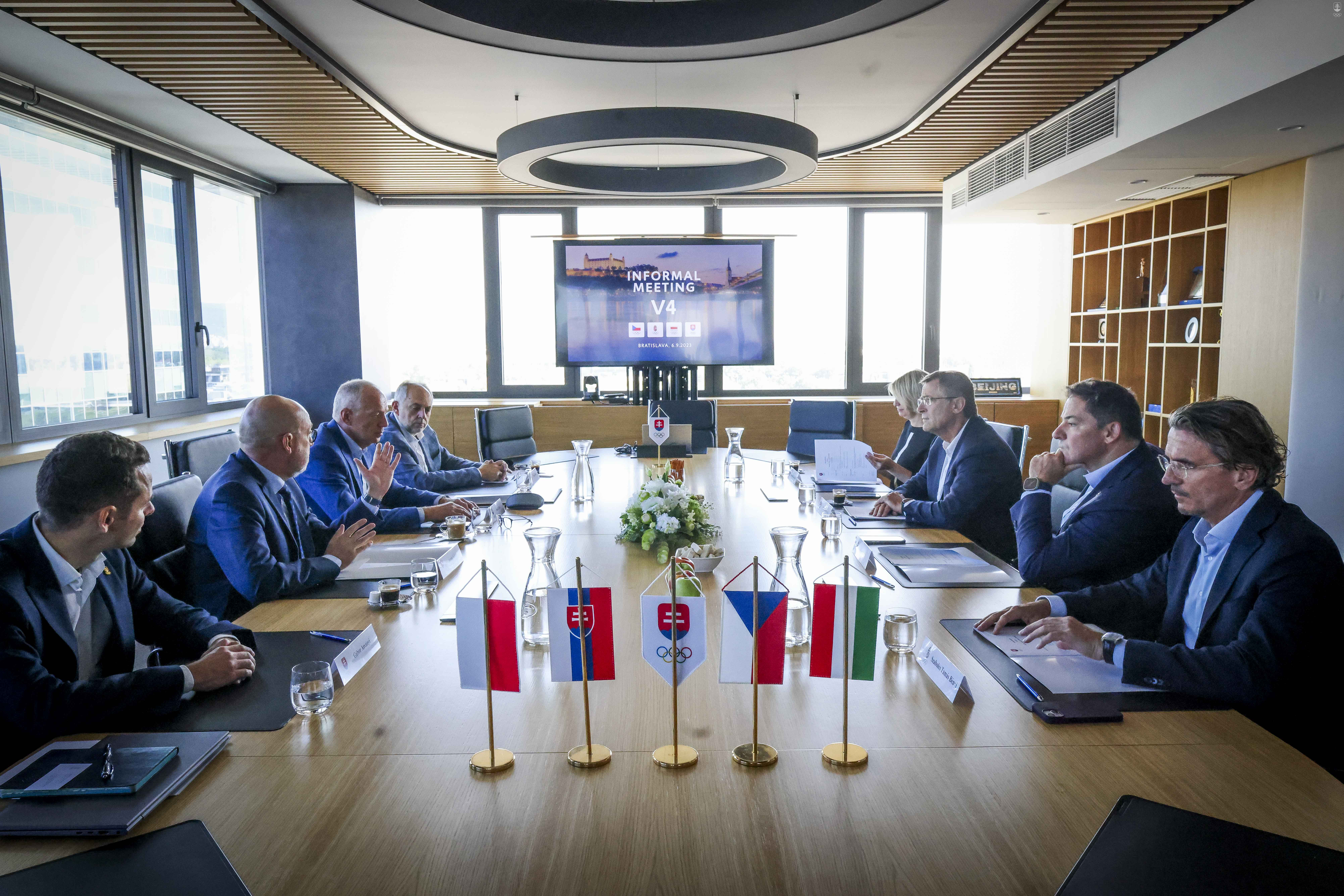 Zástupcovia národných olympijských výborov z krajín V4 rokovali v Bratislave. 