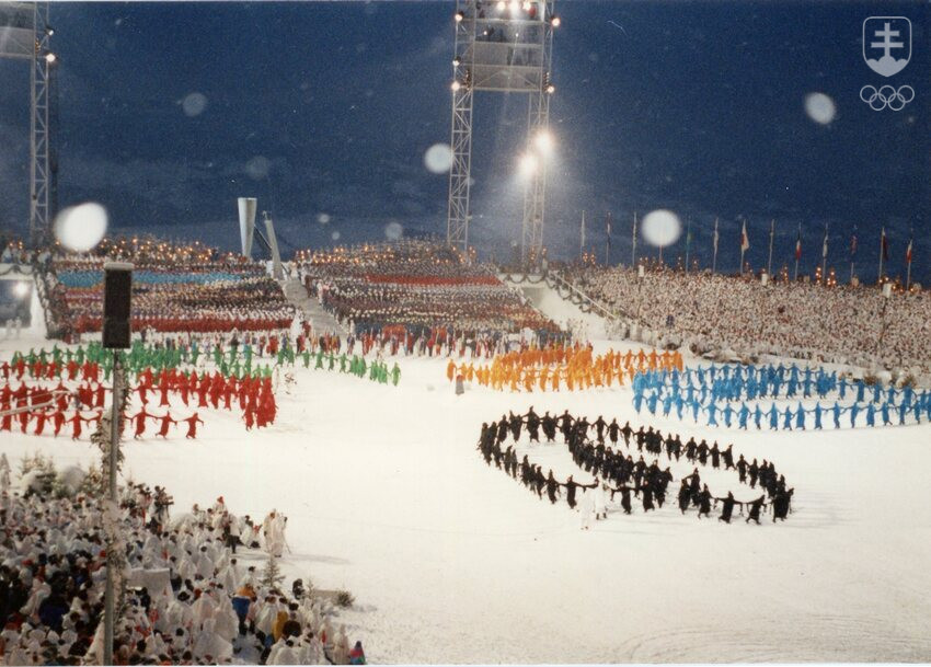 Momentka z otváracieho ceremoniálu ZOH 1994 v Lillehammeri.